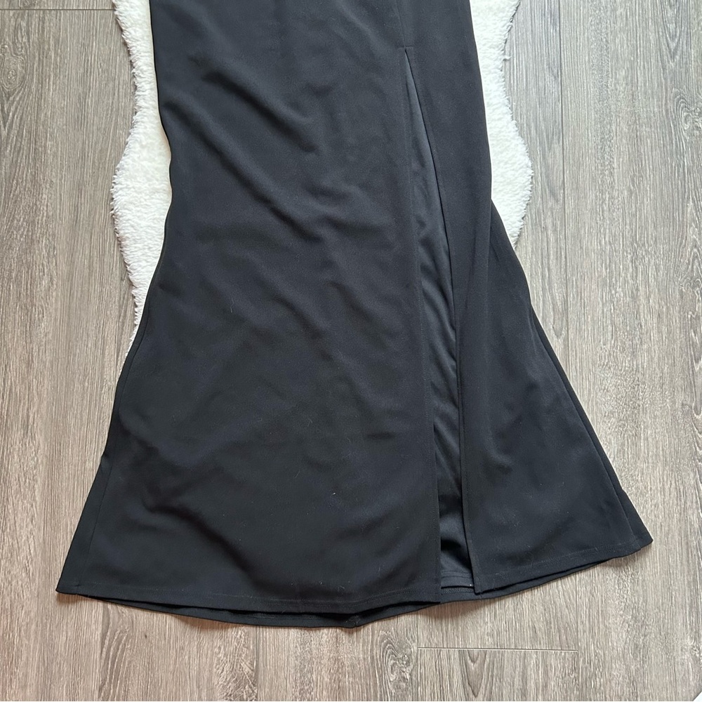 Lulu’s Celebrate the Aesthetic Black One Shoulder Maxi Dress NWT - Picture 5 of 6
